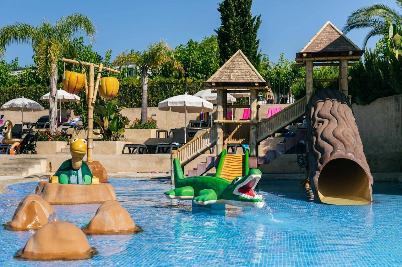 Camping Tucan - Mobile Homes by Lifestyle Holidays in Lloret de Mar, Costa Brava