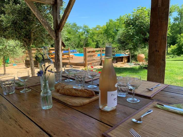Location de vacances pour 5 personnes, avec Balcon et Terrasse ainsi que Jacuzzi et Jardin à Sos