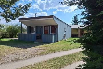 Ferienwohnung für 2 Personen, mit Garten und Sauna sowie Terrasse, mit Haustier in Grambin