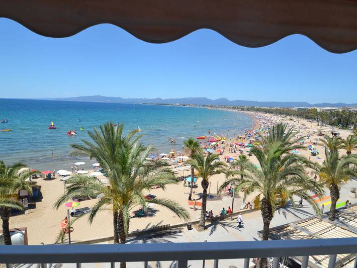 Ferieleilighet for 6 personer, med terrasse i Salou