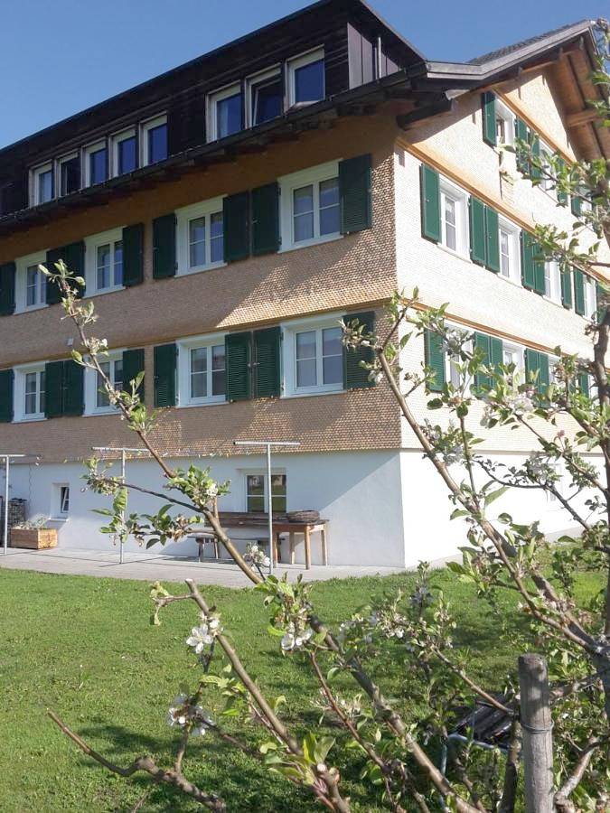 Gîte pour 2 personnes, avec jardin et vue à Bezau - 2