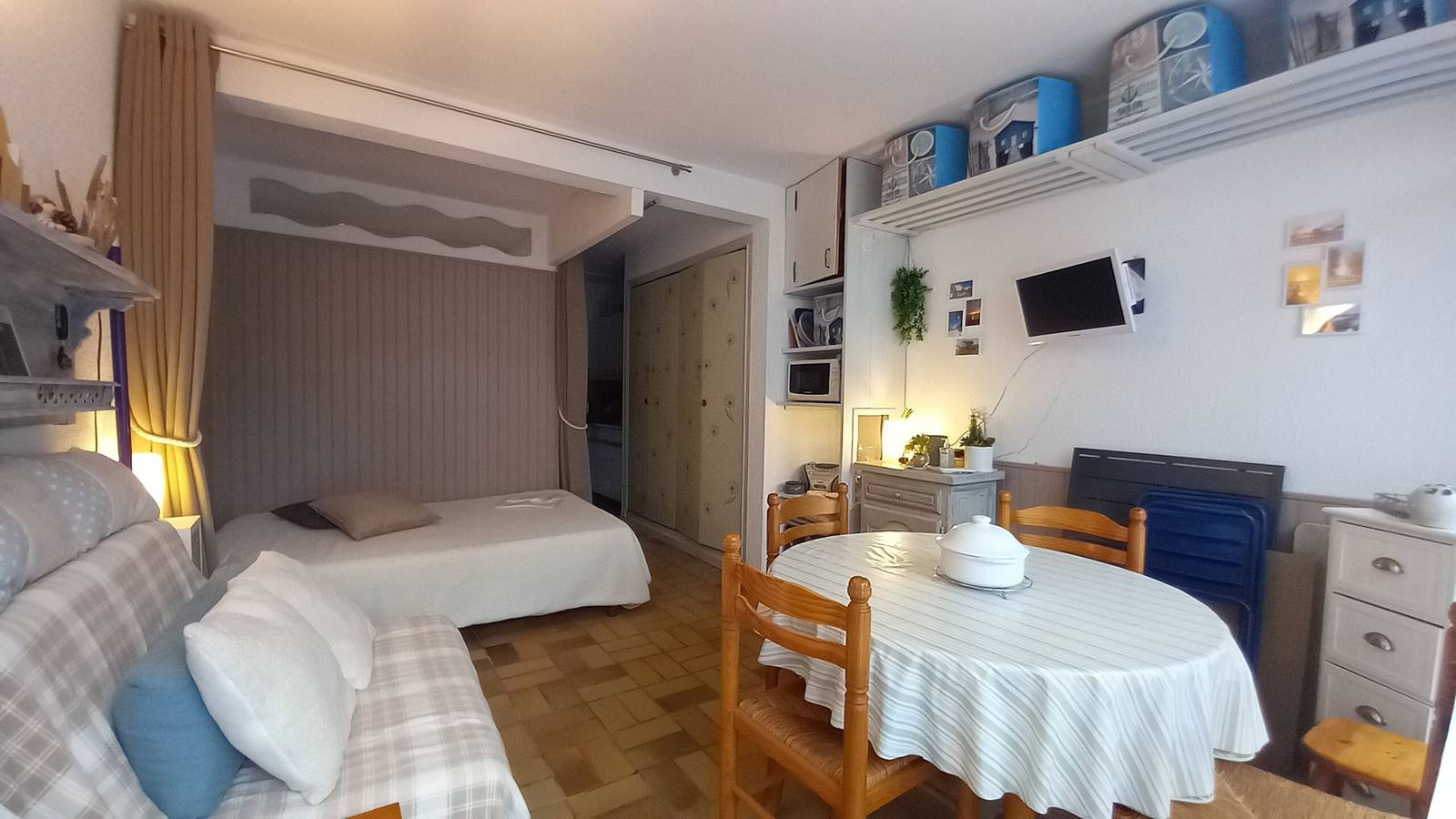 Ganzes Studio, Studio an der Corniche mit Gemeinschaftspool, privater Terrasse und gemeinsamem Garten in Saint-Palais-sur-Mer, Côte de Beauté