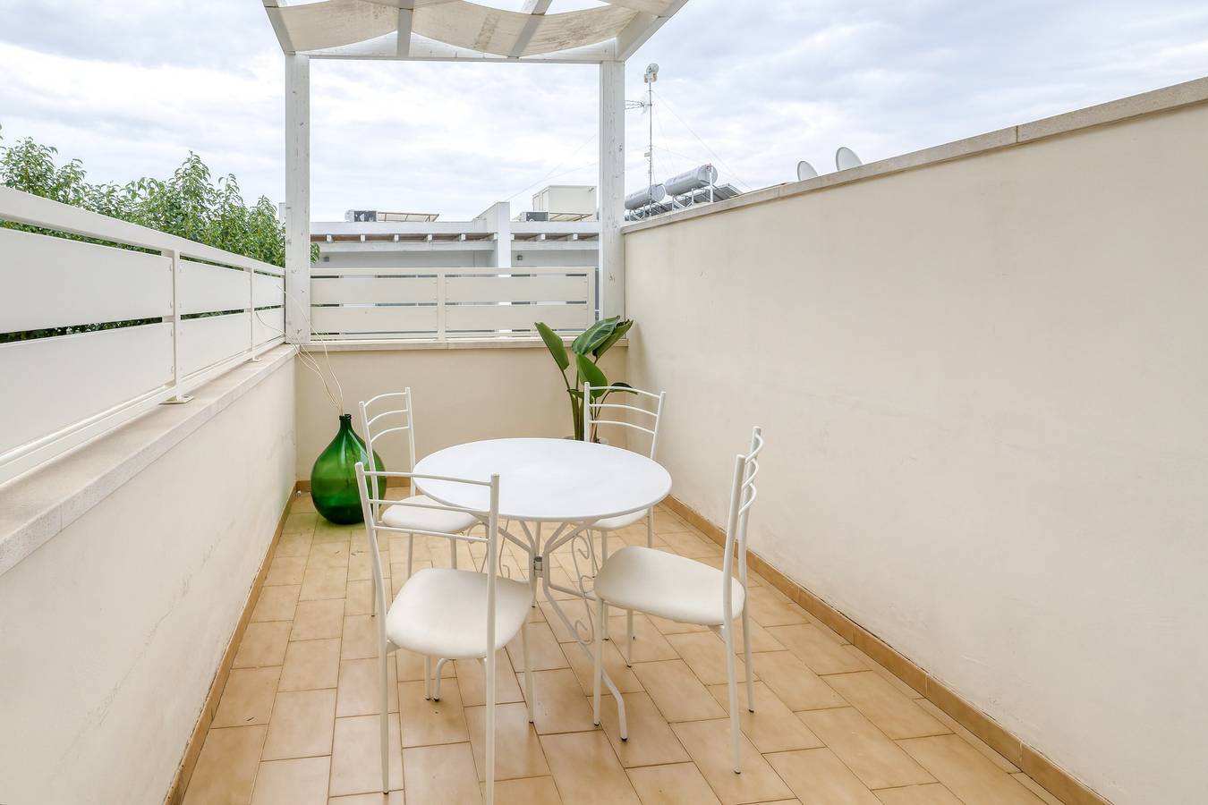Entire apartment, Apartment 'Corallo' with Private Terrace, Wi-Fi and Air Conditioning in Porto Cesareo, Gulf of Taranto