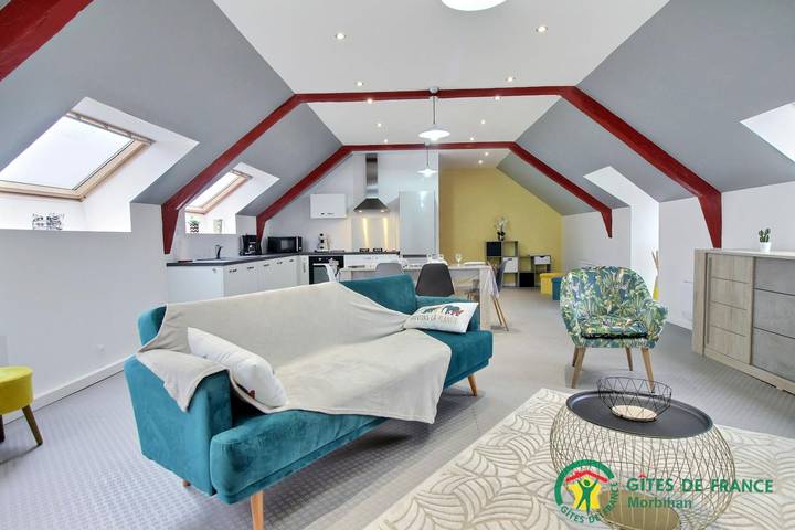 Gîte pour 4 personnes, avec jardin ainsi que terrasse et piscine