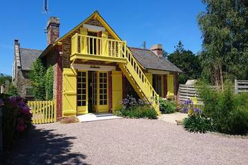 Gîte pour 4 personnes, avec terrasse à Lancieux