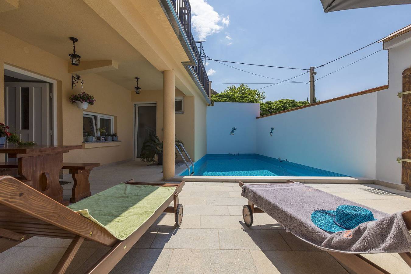 Bezaubernde Villa mit beheizten Privatpool, Bbq, Spielplatz, Waschmaschine in Tribalj, Primorje-Gorski Kotar