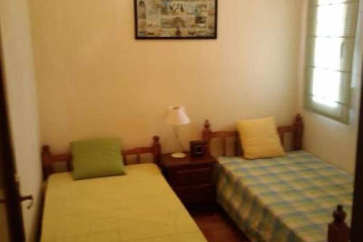 Gîte pour 6 personnes, avec Balcon et Piscine à Lepe