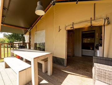 Glamping voor 5 Personen in Sainte-Sigolène, Centraal Massief, Afbeelding 1