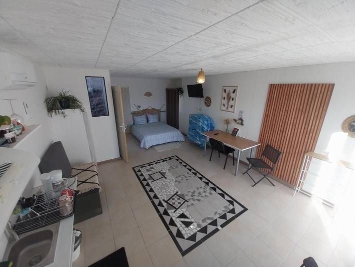 Gîte pour 3 personnes, avec terrasse et piscine à Bourg-Saint-Bernard