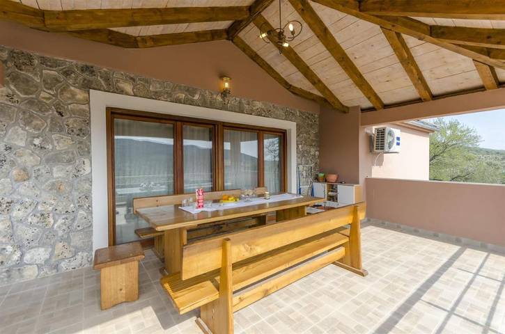 Villa pour 10 personnes, avec jardin et piscine à Tribunj - 3