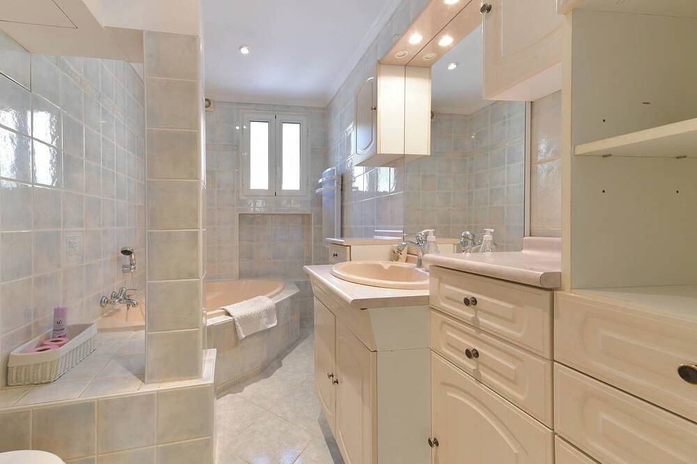 Entire apartment, Michael in Beaulieu-sur-Mer, Nice region