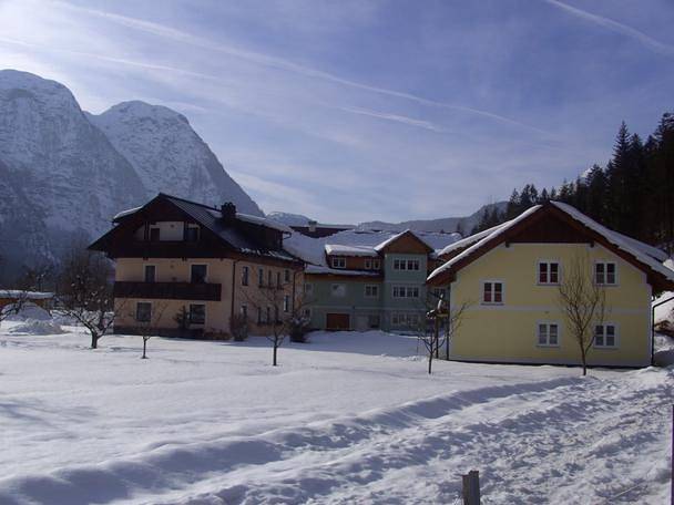 Ferienhaus für 3 Personen, mit Balkon und Garten sowie Sauna in Obertraun