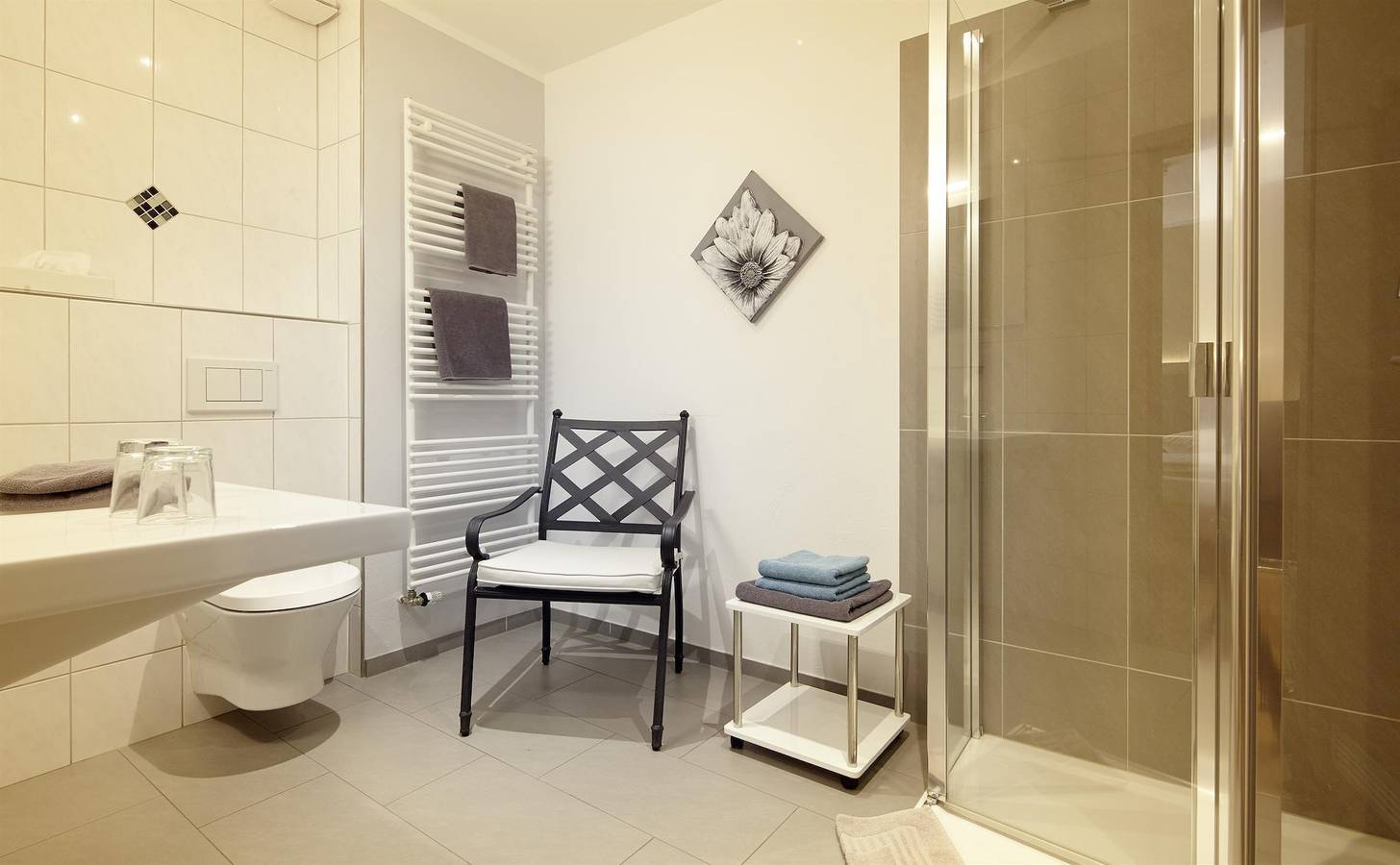 Doppelzimmer mit Dusche und Wc in Schweich, Moseleifel