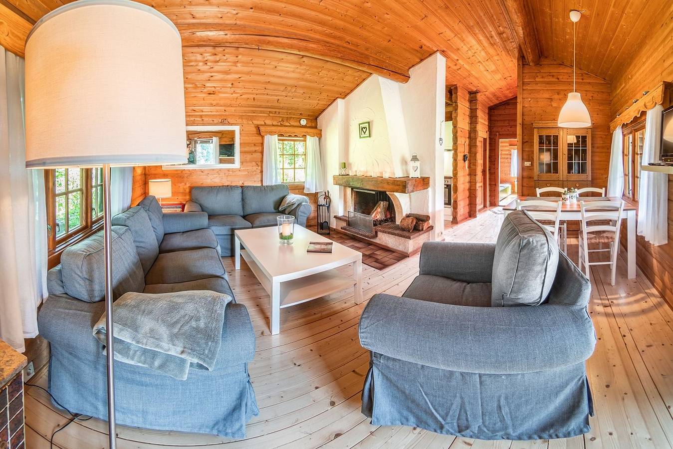 Chalet Bellevue - Ferienhaus mit Kamin und Sauna, max. 6 Personen in Willingen, die Mittelgebirge