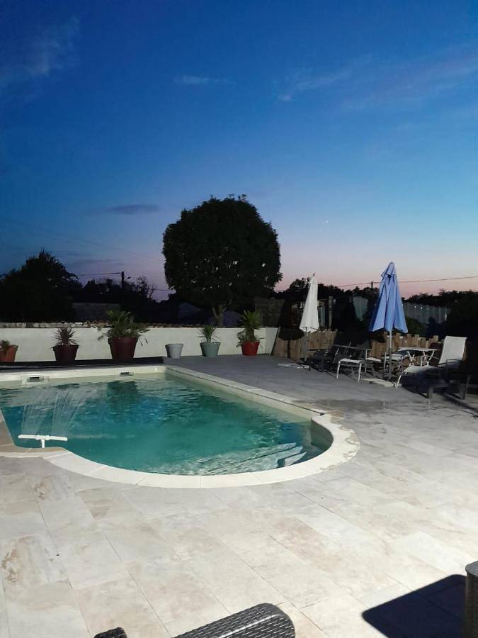 Appartement de vacances pour 4 personnes, avec Terrasse ainsi que Piscine et Vue