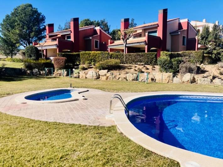 Location de vacances pour 8 personnes, avec piscine et jardin, animaux acceptés dans Bonmont Terres Noves - 2