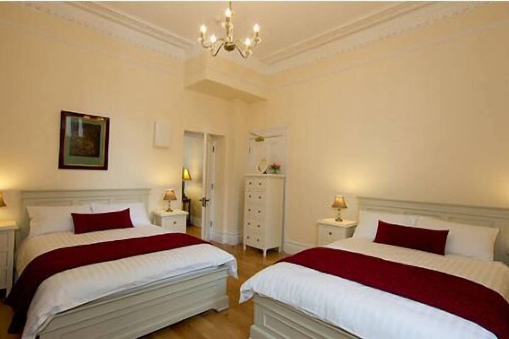 Geheel appartement, 10 minute walk to Dublin Zoo and Phoenix Park in Dublin, County Dublin