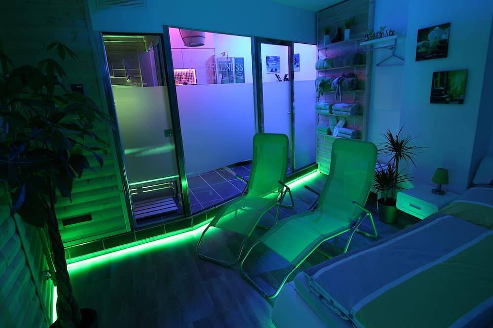 Ganze Wohnung, Wellnessapartment Nr.1 mit Finnischer Sauna - Wallbox - Netflix - Wlan in Oberhausen, Ruhrgebiet