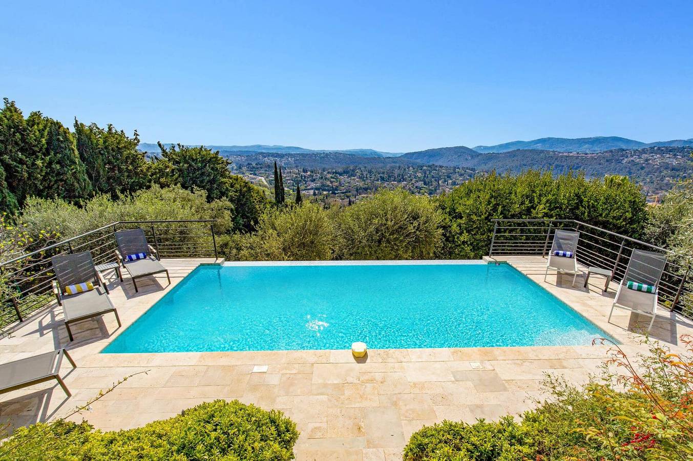 Villa Bel Horizon by Villa Plus in Cabris, Cannes und Umgebung