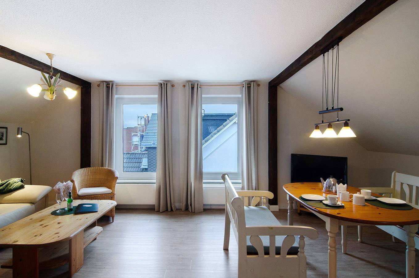 Ganze Wohnung, Ferienwohnung 'Villa Harmonie - Jasmin' mit Gemeinschaftsterrasse und Wlan in Borkum