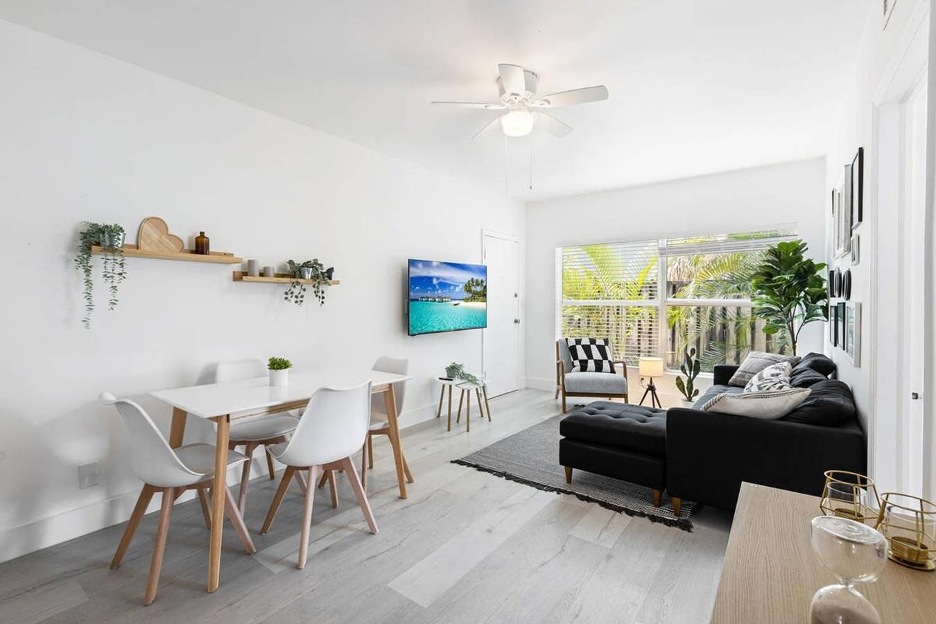 Charming 2 Bedroom Apartment in Victoria Park in Fort Lauderdale, Broward County