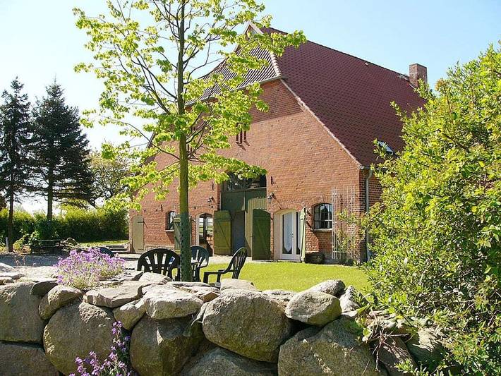 Ferienhaus für 4 Personen, mit Balkon und Terrasse sowie Garten