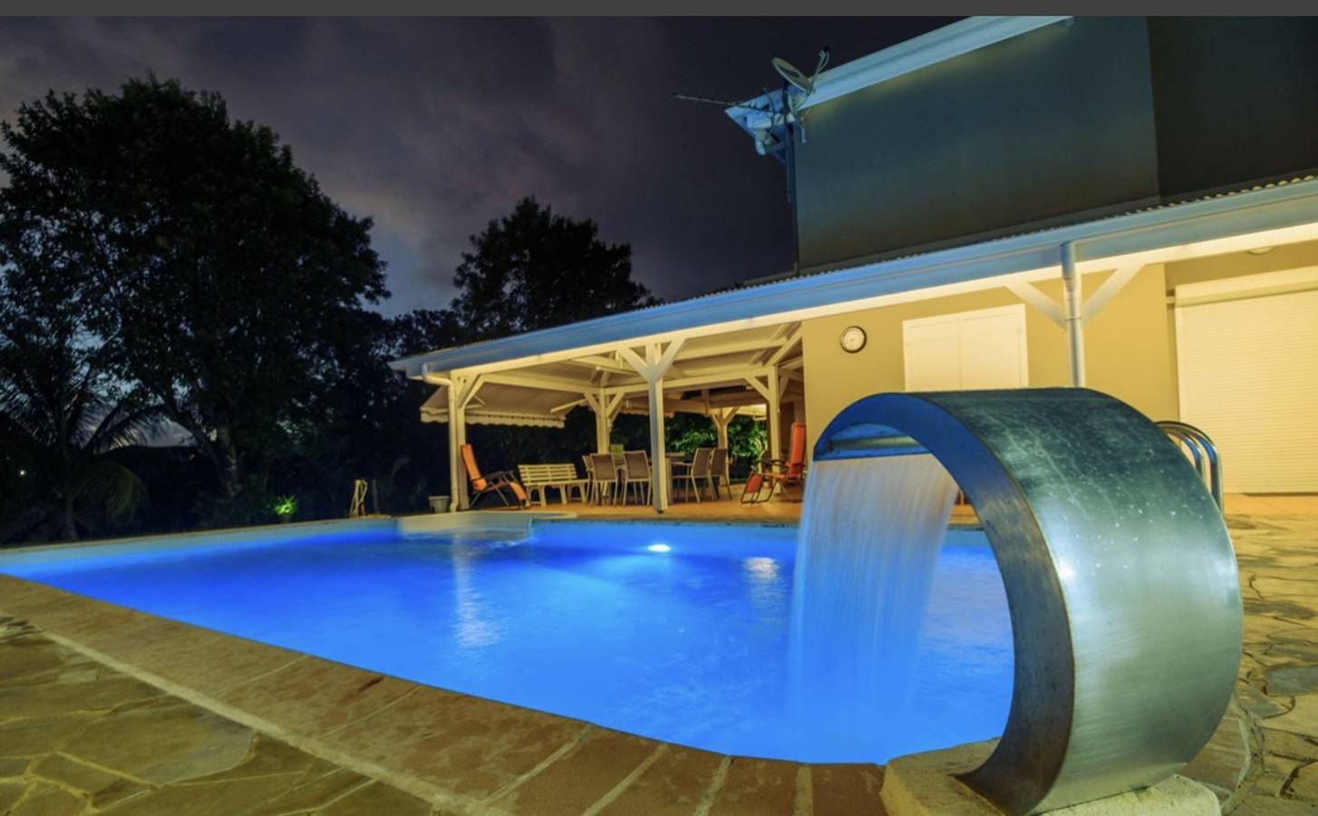 Apartamento entero, Apartamento con vistas en Fort-de-France 30 m² y piscina compartida in Martinica