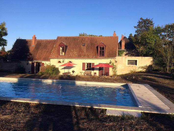Gîte pour 6 personnes, avec piscine ainsi que terrasse et jardin à Vernou-sur-Brenne - 2