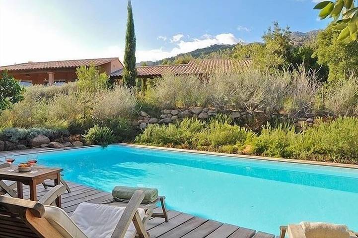 Villa pour 8 personnes, avec terrasse et jardin