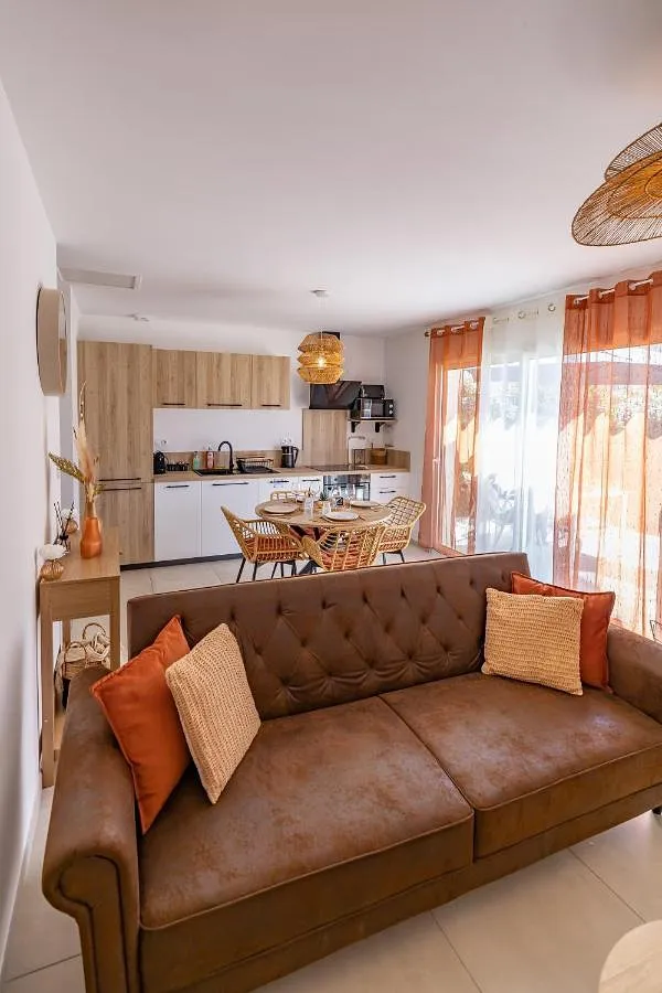 Casa de vacaciones para 3 personas, con jardín y terraza - 1