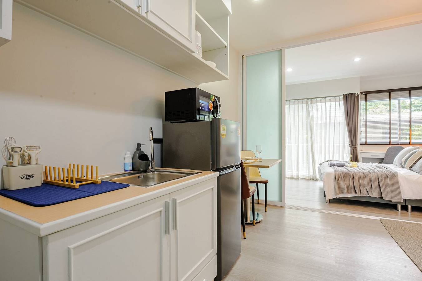 Hel ferieleilighet, 1 Br 5 Mins Bts Bearing 7-11 and Lotus in Samut Prakan (provins)