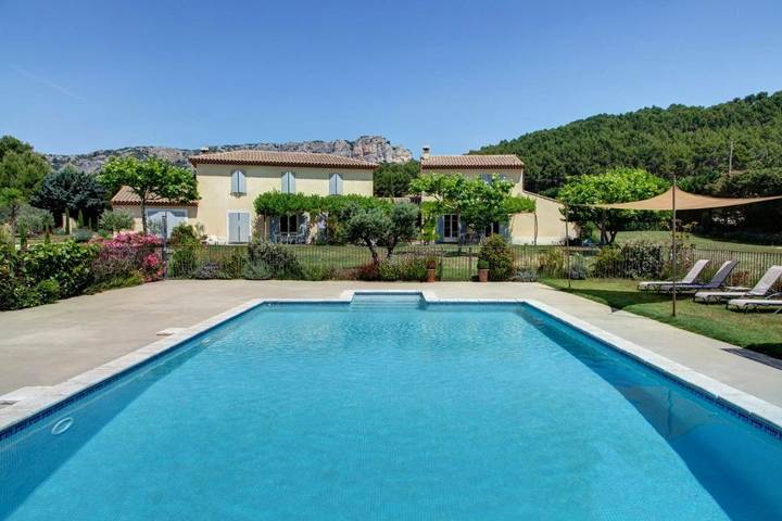 Casa de vacaciones para 5 personas, con piscina además de jacuzzi y jardín - 1