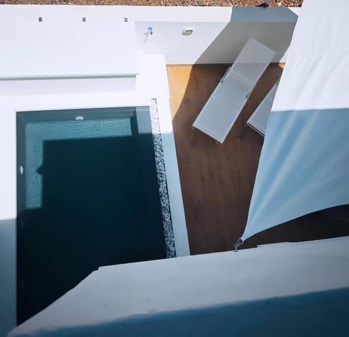 Chalet para 4 personas, con piscina para niños además de piscina y balcón - 1