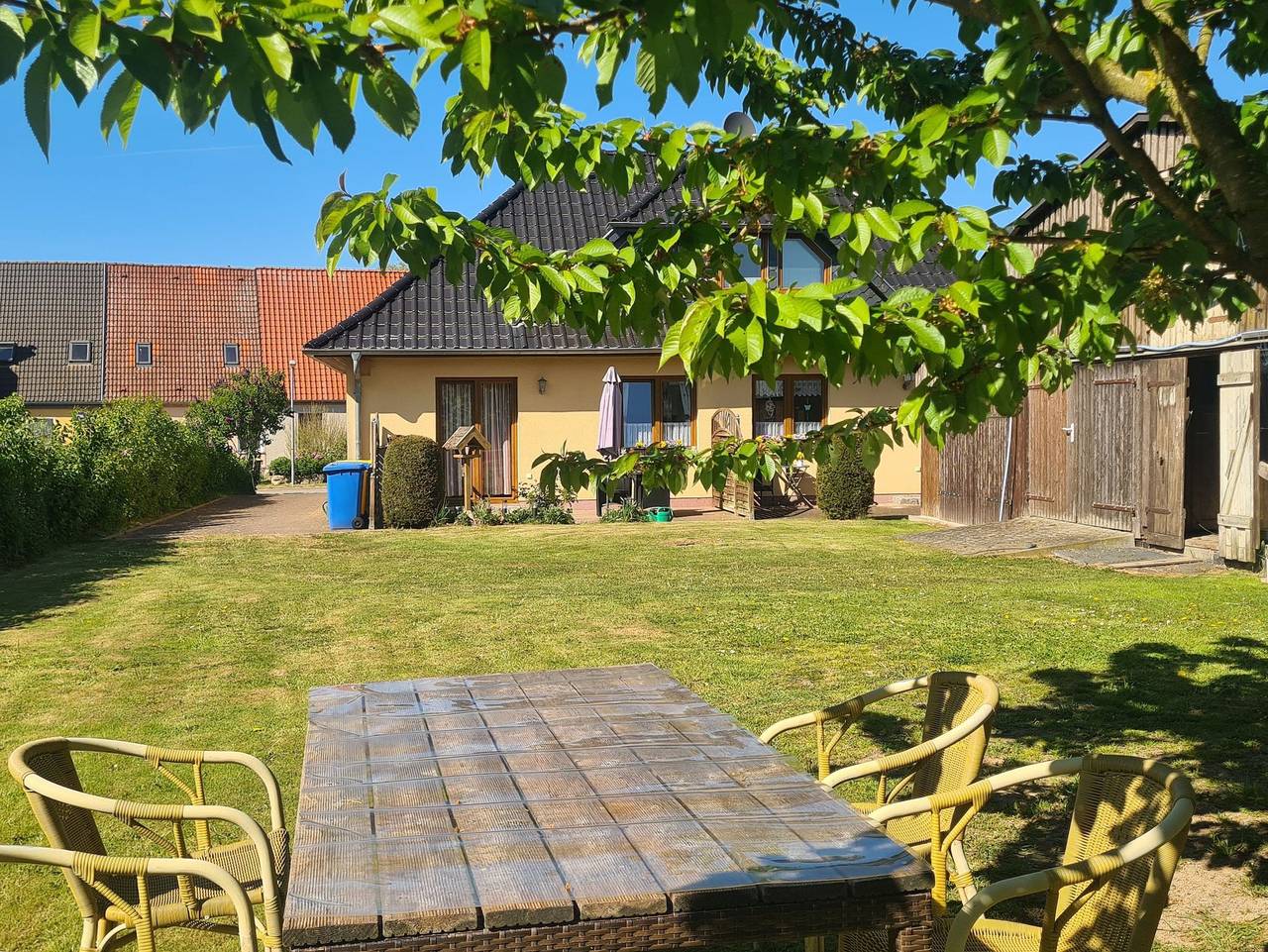 Fewo am Kleinbauernhof Gersdorf bei Kühlungsborn - 1-Raum-Ferienwohnung (max 2 Pers, 45m²) mit Gartenterrasse in Gersdorf, Biendorf