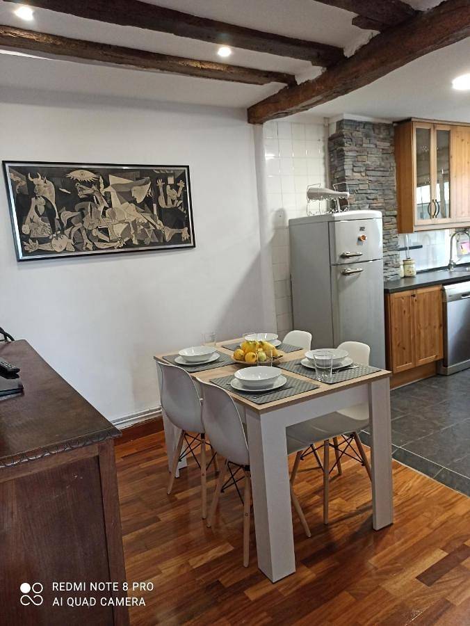Apartamento entero, Antigua casa de pescadores con Garaje Privado in Laidatxu (Mundaka), Mundaka