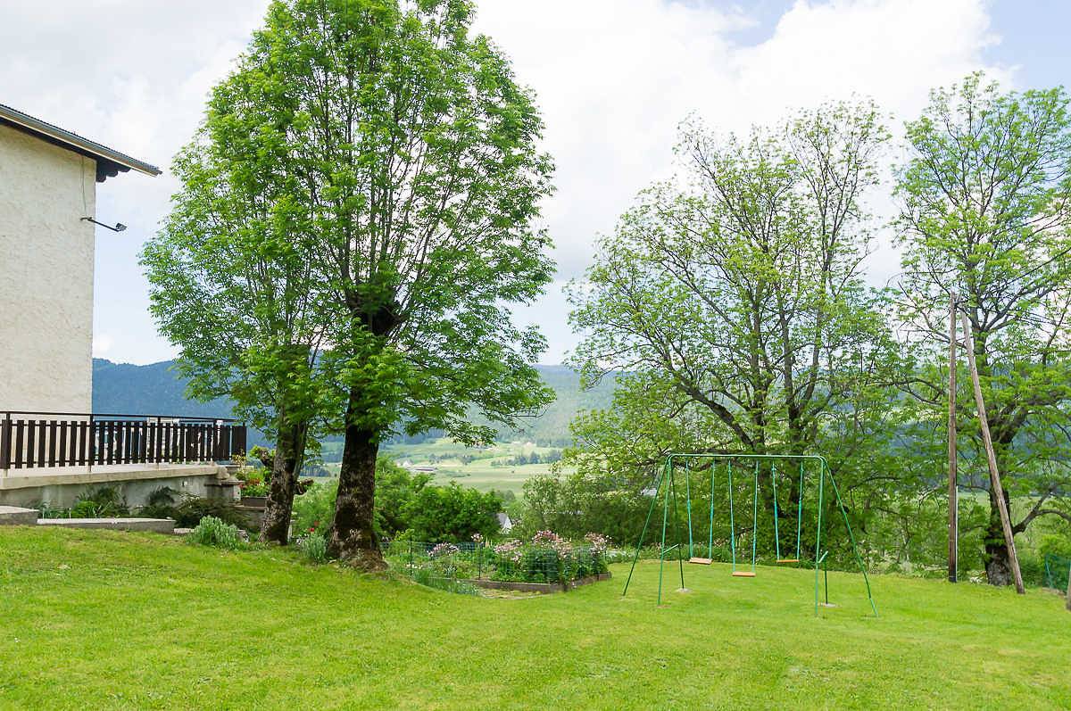 Gîte confortable avec parking, jardin et Internet - près des remontées mécaniques ! in Lans-en-Vercors, Parc naturel régional du Vercors