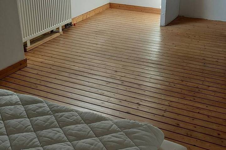 Gîte pour 8 personnes, avec jardin à Feneu - 3