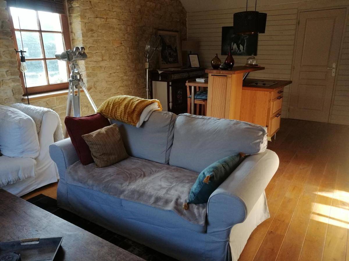 Appartement entier, Two-Room Apartment in Florenville, Province de Luxembourg