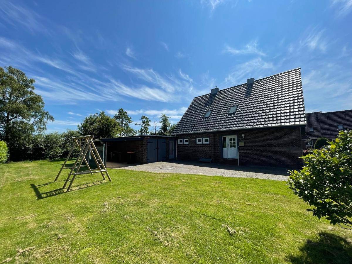 Two-Bedroom House in Minsen, Wangerland