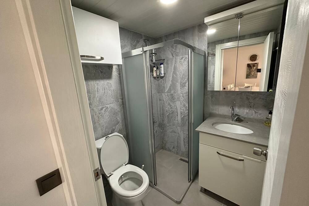 Entire apartment, Merkezi konumda sahile 300 mt mesafede lüks daire in Alanya, Antalya Province