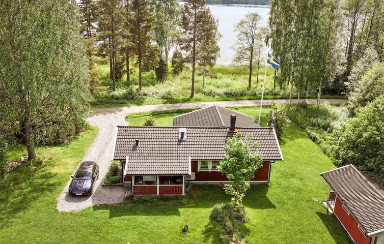 Hus för 10 Personer med trädgård in Värmland