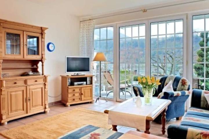 Ferienwohnung für 2 Personen, mit Balkon und Garten in Neef