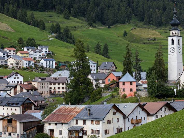Ferienwohnung für 2 Personen, mit Garten in Ftan