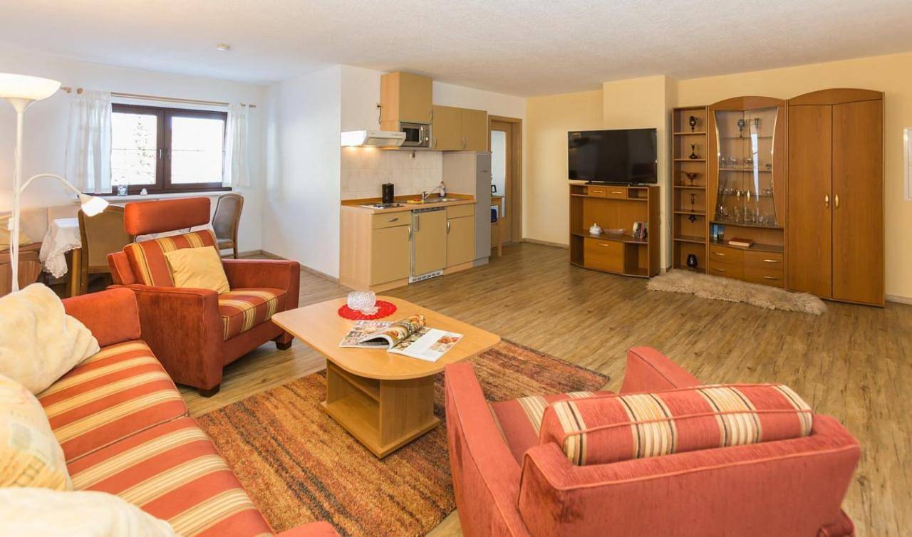 Ganze Wohnung, One-Bedroom Apartment in Suhl, Rennsteig