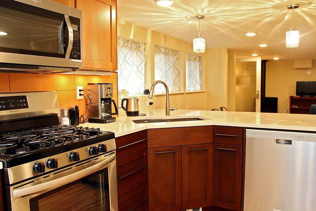 Ganze Wohnung, Großes Alberta Arts Studio mit voll ausgestatteter Küche! in Portland, Multnomah County