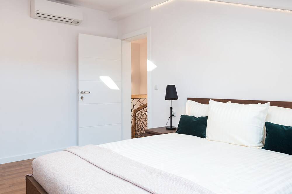 Ganze Wohnung, Kazimierz im Altstadt, luxuriöse 2 Schlafzimmer, 2 Badezimmer Wohnung, Parking in Kazimierz, Krakau