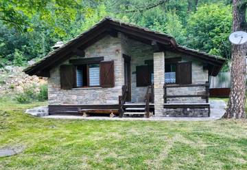 Maison de campagne pour 7 personnes, avec jardin et vue, animaux acceptés à Ceresole Reale