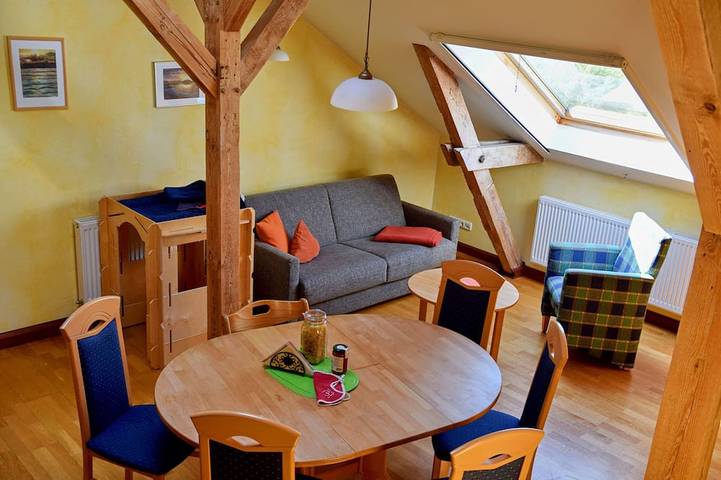 Ferienwohnung für 6 Personen, mit Sauna und Garten