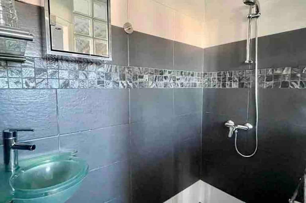 Entire apartment, Appartement Cosy à 100m de la Plage in Ouistreham, Caen region