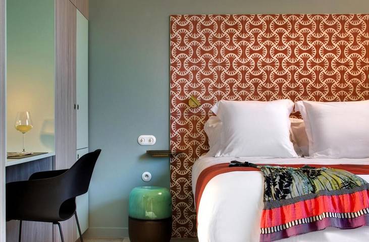 Maison d’hôte pour 2 personnes, avec piscine ainsi que vue et jardin à Eyragues - 2